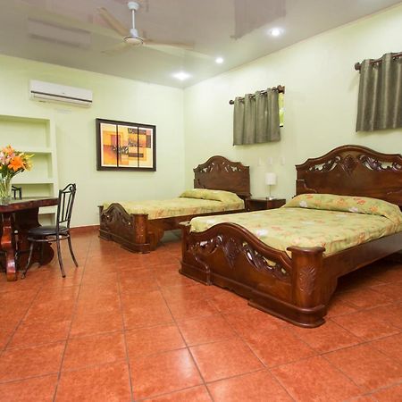Oceanfront Hotel Verde Mar Direct Access To The Beach Manuel Antonio Exterior photo