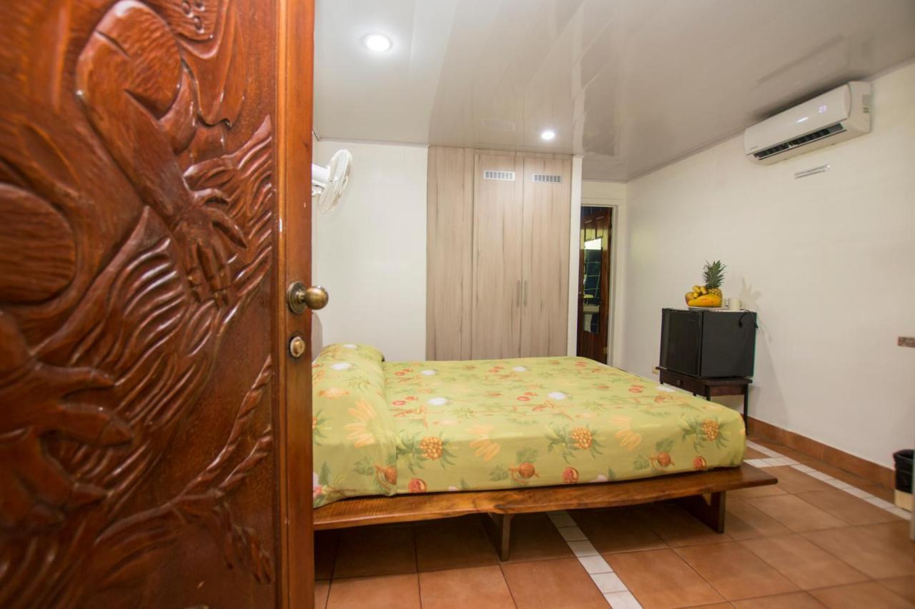 Oceanfront Hotel Verde Mar Direct Access To The Beach Manuel Antonio Exterior photo