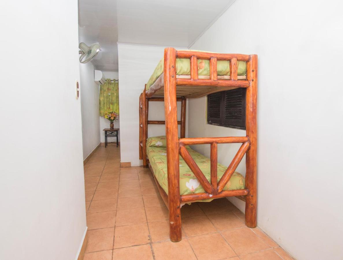 Oceanfront Hotel Verde Mar Direct Access To The Beach Manuel Antonio Exterior photo