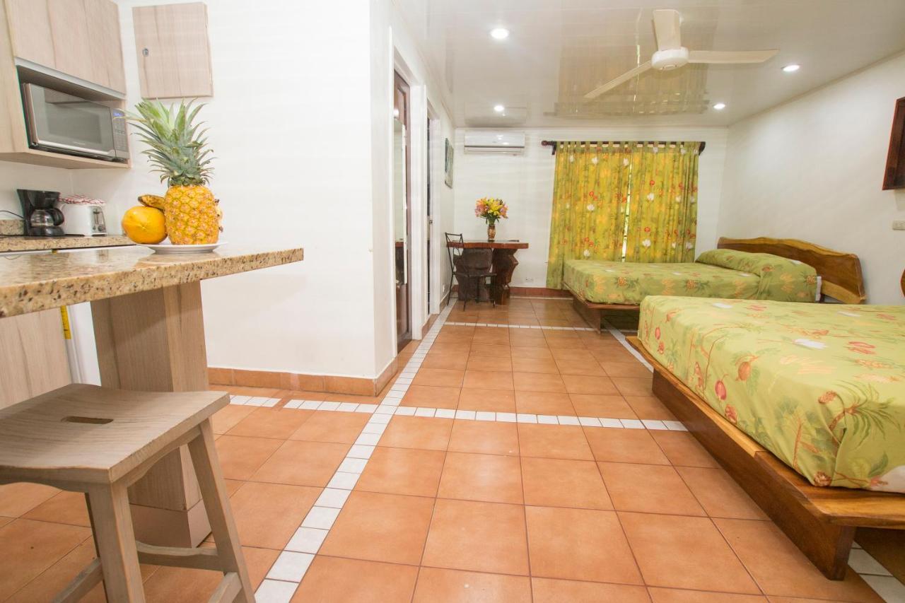 Oceanfront Hotel Verde Mar Direct Access To The Beach Manuel Antonio Exterior photo